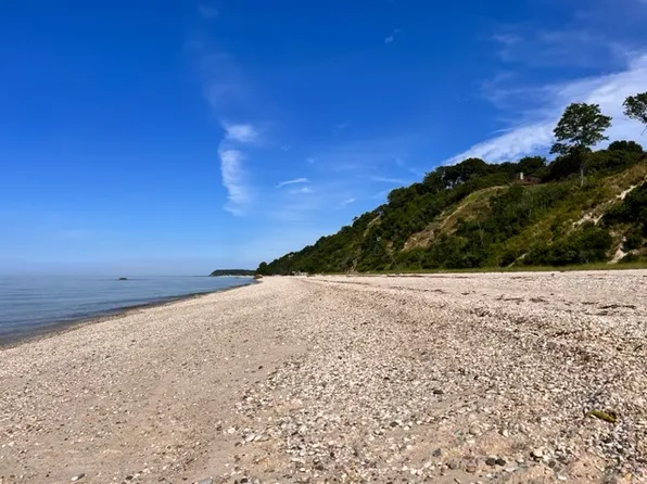 (undisclosed Address), Shoreham, NY 11786
