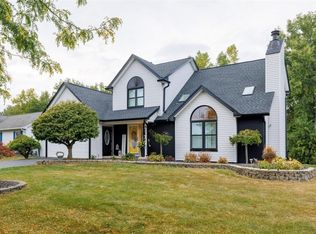 67 Rahway Ln, Rochester, NY 14606