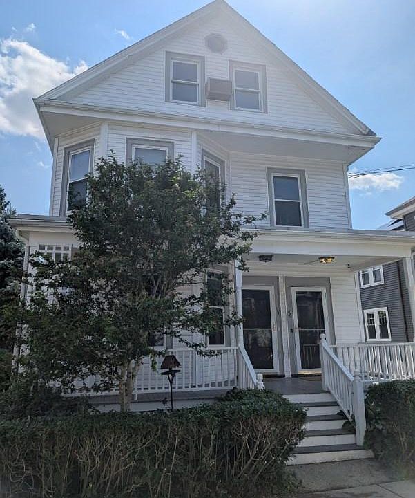 1st image of 44 Farquhar St