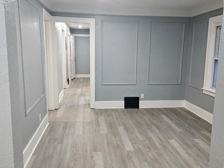5211 Lakeview St — Photo 11