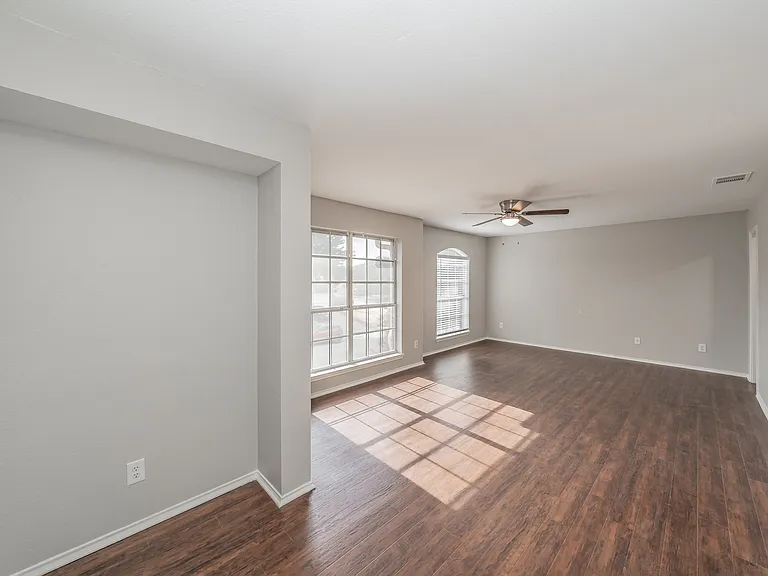 1217 Katy Dr — Photo 25