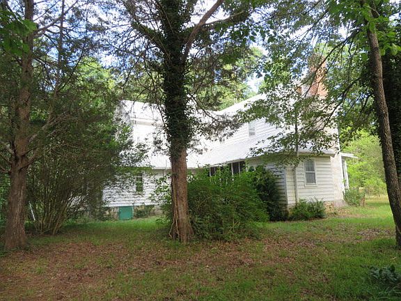 3rd image of 233 Matthews Ln