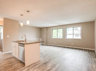 6672 84th Ct N, Brooklyn Park, MN 55445