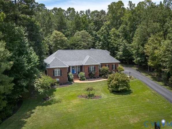 8919 First Branch Ln, Chesterfield, VA 23838