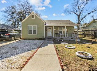 620 Riverside Dr, Kilgore, TX 75662