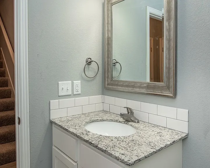 1324 N Corsica Dr — Photo 8