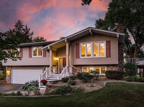 3014 Bluffs Dr, Mound, MN 55364