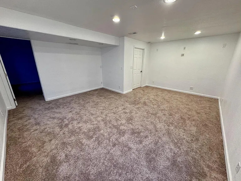 19308 E Dickenson Pl — Photo 27