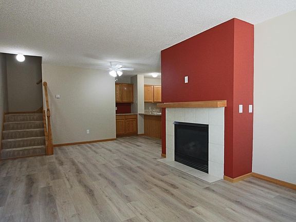 3rd image of 2567 Yellowstone Dr