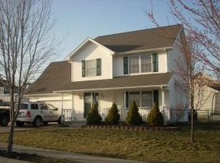 497 E Cardinal Glen Dr, Bloomington, IN 47401