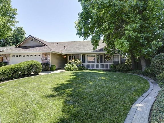 3rd image of 1798 Corsica Dr