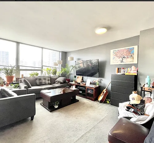 70 W Burton Pl #2106 Photo 1