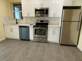 30-59 38th St #1, Astoria, NY 11103