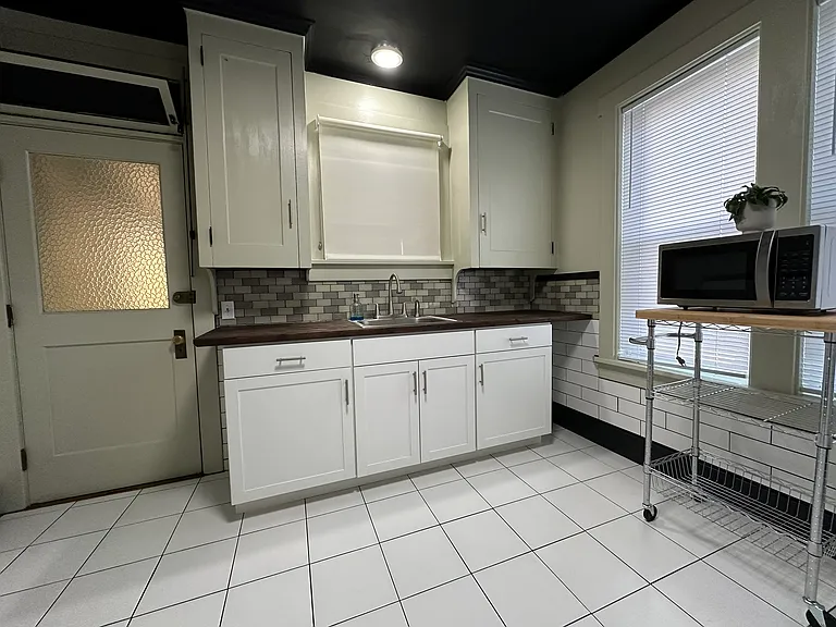 725 Market St #W — Photo 35