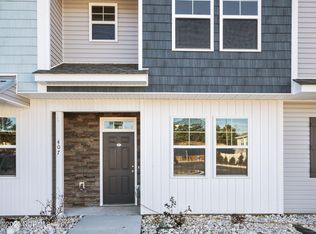 407 Sunfish Ln, Sneads Ferry, NC 28460