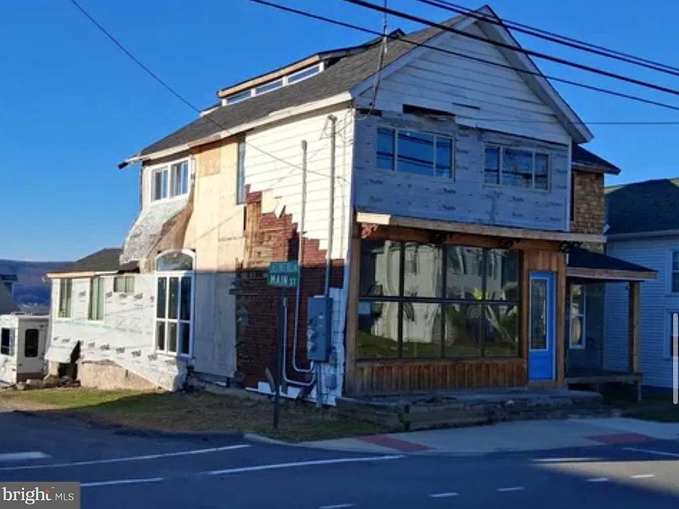 1st image of 31 Main St