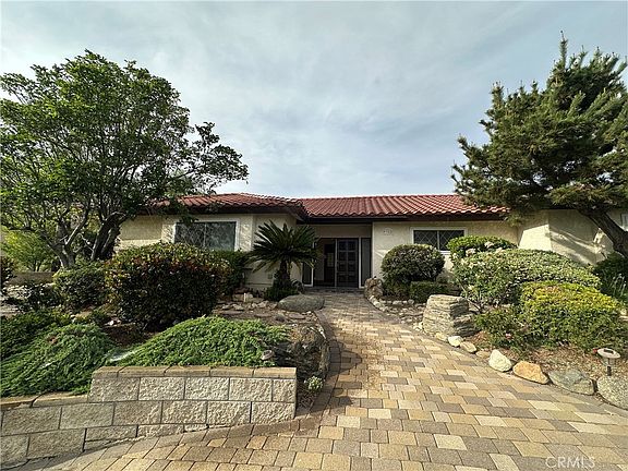 2nd image of 9388 Valley View St