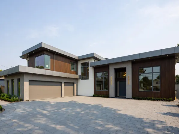 8060 Minler Rd, Richmond, BC V7C 3T7