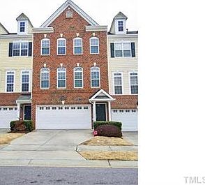 2nd image of 119 Havelock Ct