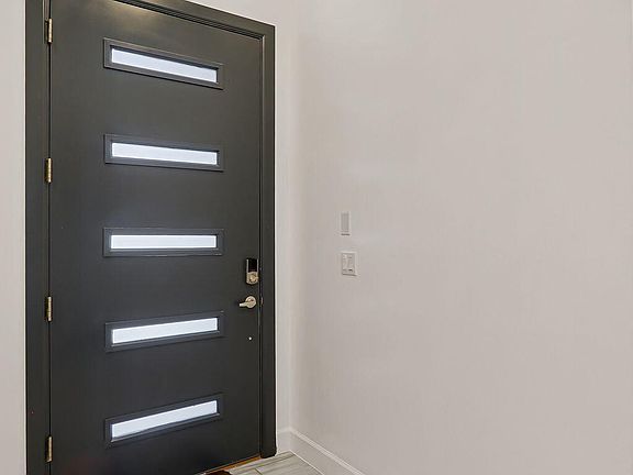 4th image of 12328 Desert Heights Ct