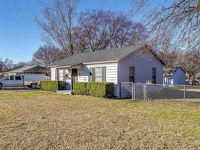1st image of 8330 Redonda St