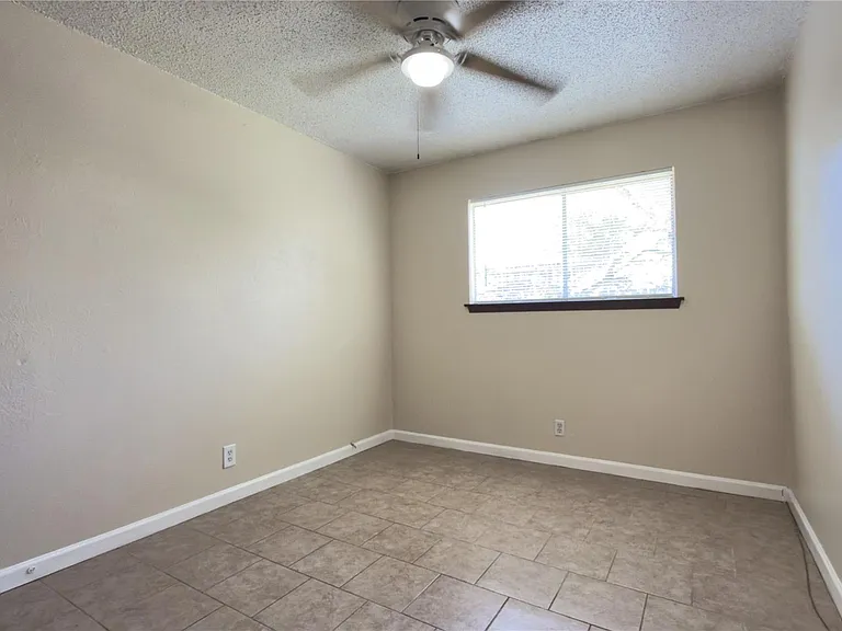 10708 Lanshire Dr #A — Photo 6