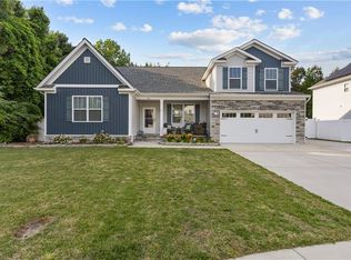 112 Bellflower Ln, Suffolk, VA 23435