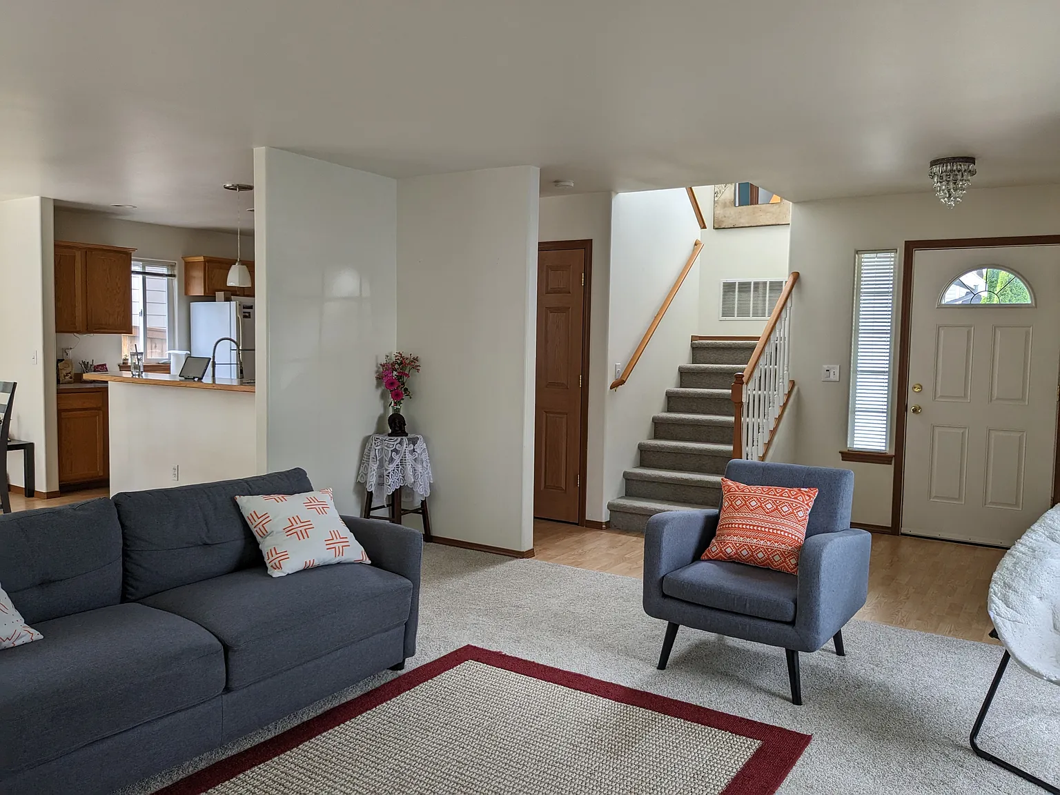 3 bed, 2.5 bath, 1580 sqft, $3,300 — Photo 2