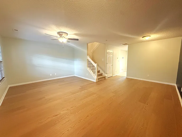 80 Tannenbaum Cir — Photo 5