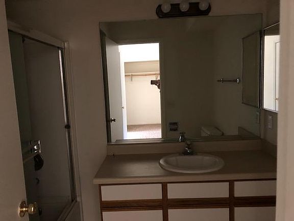 5th image of 217 S Harbin Ave APT 1
