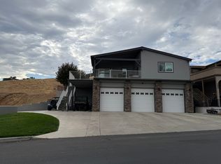 2665 Bridle Trail Ln, Paso Robles, CA 93446
