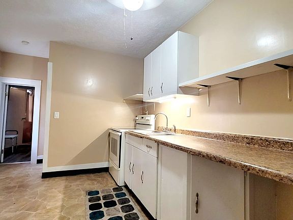 5th image of 402 W Mishawaka Ave #A