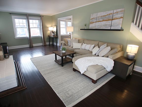 3rd image of 3462 Ault View Ave