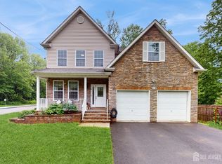 612 Magnolia Rd, North Brunswick, NJ 08902