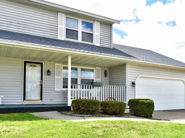 213 Sunset Ave, Altura, MN 55910