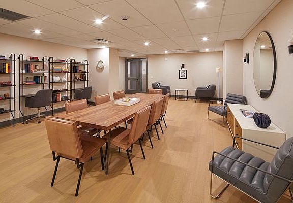 3rd image of 150 E 34th St #905