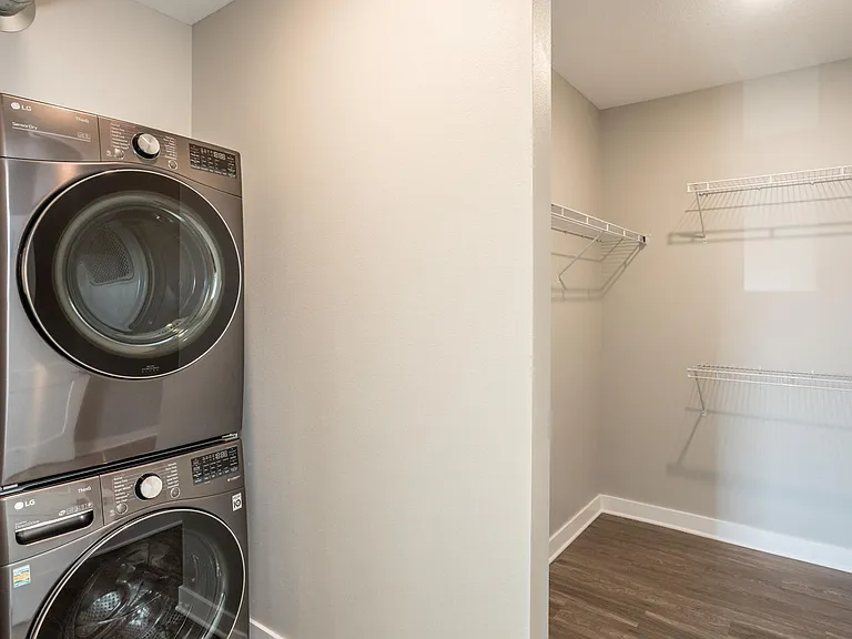 400 SW 7th St #206 — Photo 7