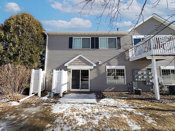 5th image of 1220 Bergmann Dr