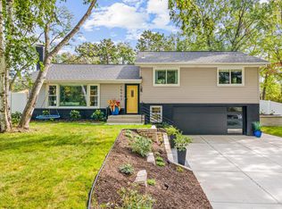 15903 N Eden Dr, Eden Prairie, MN 55346