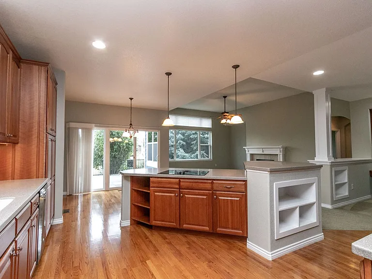 711 Windflower Dr — Photo 12