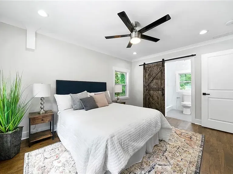 1974 Rena Cir SW — Photo 3