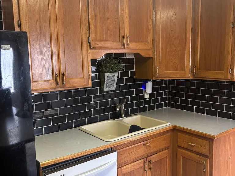 804 S Mable Ave — Photo 8