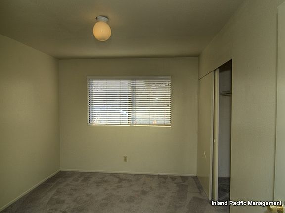 4th image of 15112 S Berendo Ave APT 3