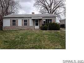 1st image of 525 Saint James Dr