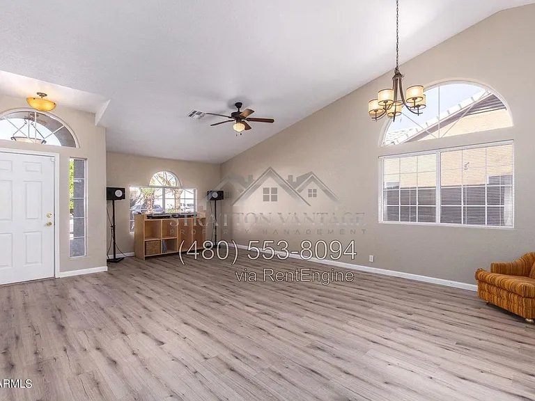 2195 E Sherri Dr — Photo 3