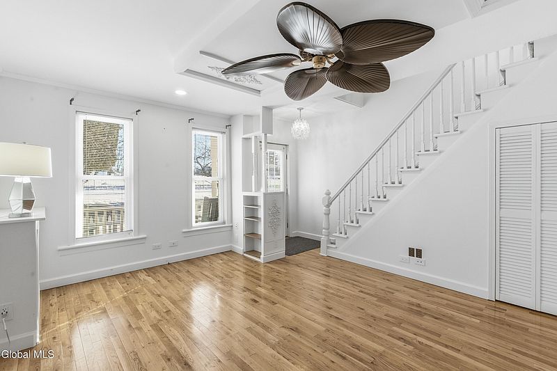 5th image of 113 Washington Avenue