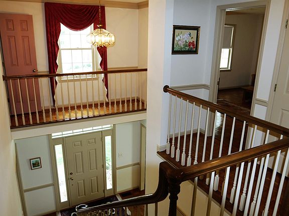 4th image of 3441 Grasmere Dr