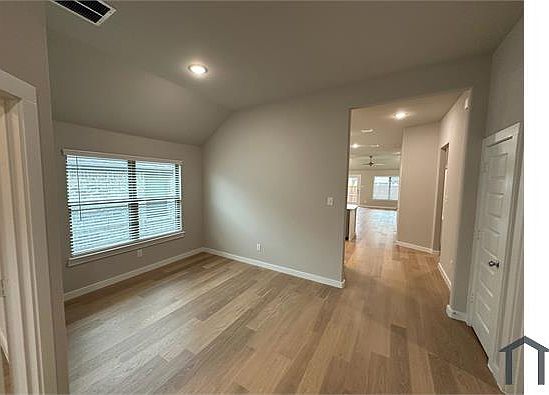 3rd image of 109 Lavender St