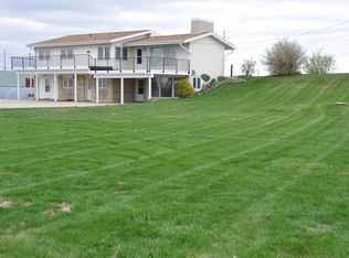 232 Blairs Ferry Rd NE, Cedar Rapids, IA 52402