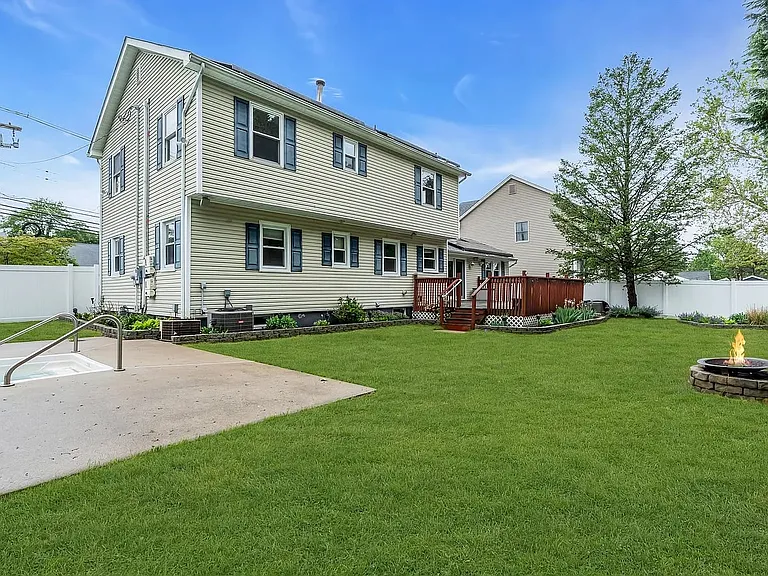 317 Beachwood Blvd — Photo 25